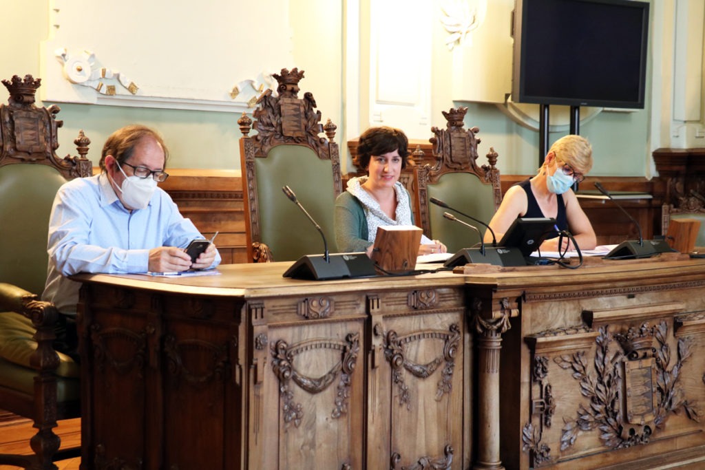 María Sánchez durante el último consejo de administración de Aquavall